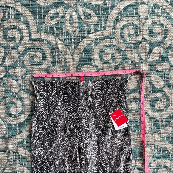 Spanx Faux Leather Snake Shine Leggings - Picture 12 of 15